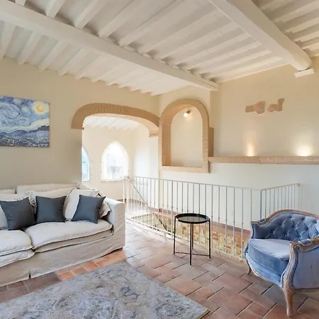 Elegant With Pool Garden & Refined Comfort Villa