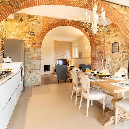 Elegant With Pool Garden & Refined Comfort Villa