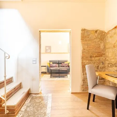 Villa Elegant With Pool Garden & Refined Comfort *