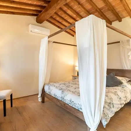 Villa Elegant With Pool Garden & Refined Comfort Lucignano