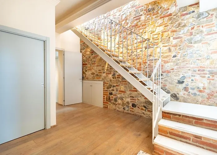 Elegant With Pool Garden & Refined Comfort וילה לוצ'יניאנו