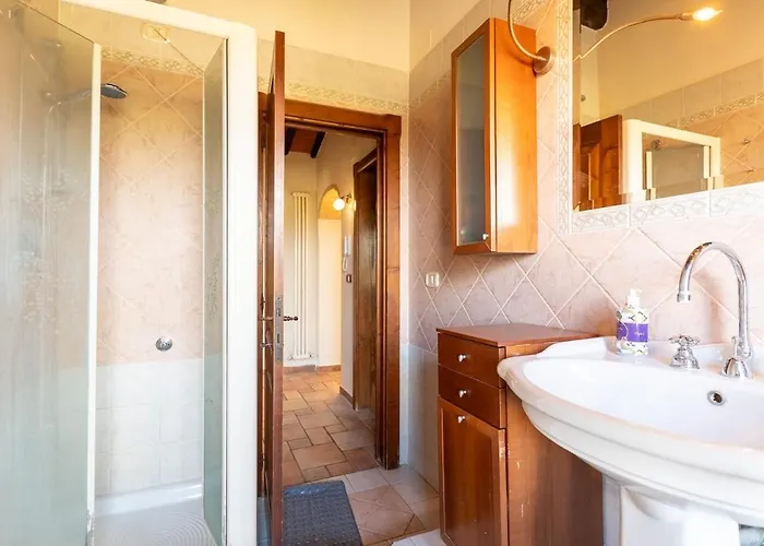 וילה Elegant With Pool Garden & Refined Comfort לוצ'יניאנו