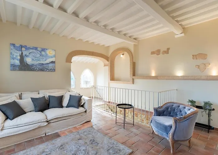 Elegant With Pool Garden & Refined Comfort וילה