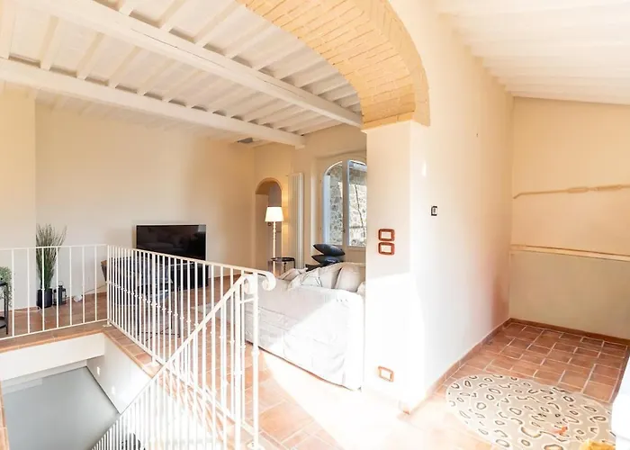 Elegant With Pool Garden & Refined Comfort * לוצ'יניאנו